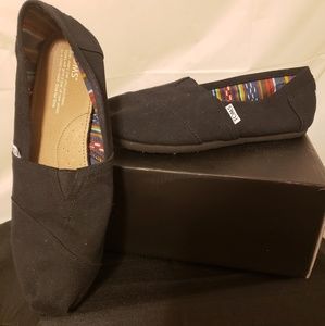 Toms